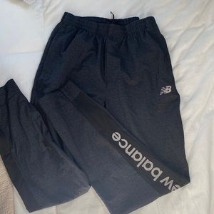 NEW BALANCE JOGGERS
